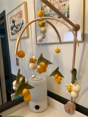 2/$22 Bundle - Baby Mobile - Felt bumblebees and flowers